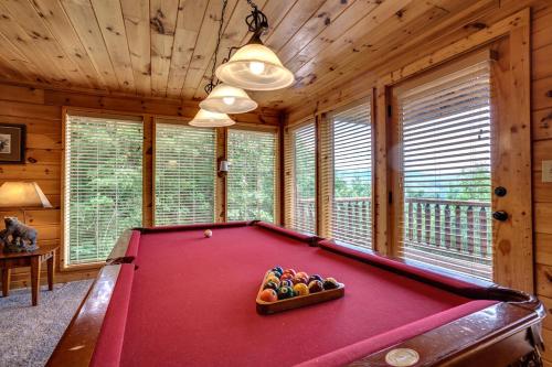 Absolutely Perfect Cabin by Staycating thumb 4