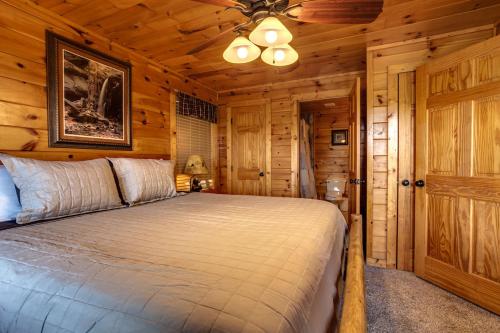 Absolutely Perfect Cabin by Staycating detail