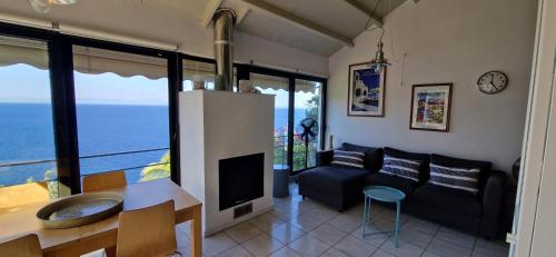 Maison Pera Melana, entre mer et montagne in ลิวาดี (ติรอส)