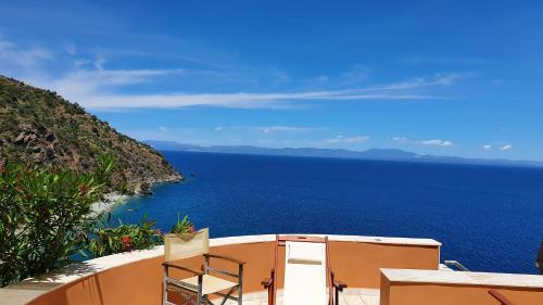 Maison Pera Melana, entre mer et montagne in ลิวาดี (ติรอส)