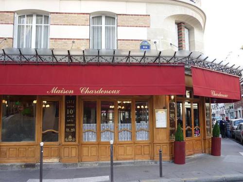 Grand appartement entre Bastille et le Marais, Париж