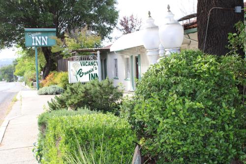 The Bonnie Inn Unit 5 with Breakfast Nook