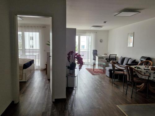 Ama - viel Platz, großer Balkon, barrierearm