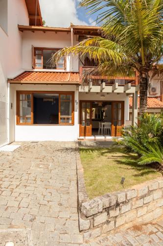 Casa pé na areia Praia Mole Surf, Natureza, Lagoa - Home Office (Casa pe na areia Praia Mole Surf, Natureza, Lagoa - Home Office) in หาดโมล