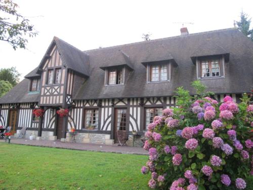 Chambres d'Hôtes la BAKATA près de DEAUVILLE (Chambres d'Hotes la BAKATA pres de DEAUVILLE) in Branville