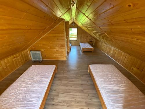 Domek całoroczny w Porębie wielkiej z widokiem na góry (Domek caloroczny w Porebie wielkiej z widokiem na gory) in 波雷巴維爾卡