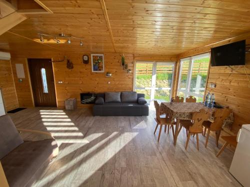 Domek całoroczny w Porębie wielkiej z widokiem na góry (Domek caloroczny w Porebie wielkiej z widokiem na gory) in 波雷巴維爾卡