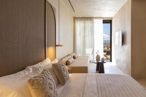 Elea Luxury suites in Kardamaina