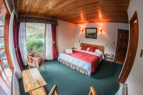 Hostería Pehoe (Hosteria Pehoe) in Torres Del Paine