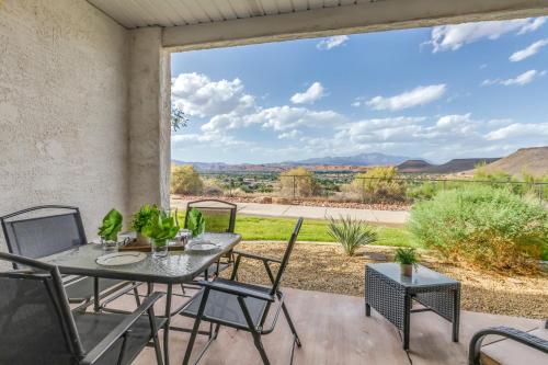 304 Main Level Condo, New Flooring, Mountain Views, Close to Pools, and More in St. George Nemzeti Park