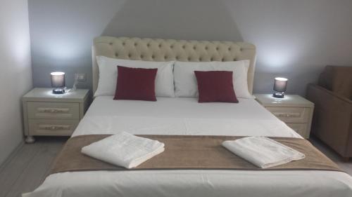 Brilliant Camere - image 6