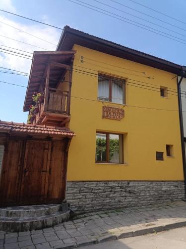 Guest house Dinaya-2