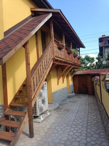 Guest house Dinaya-2, 