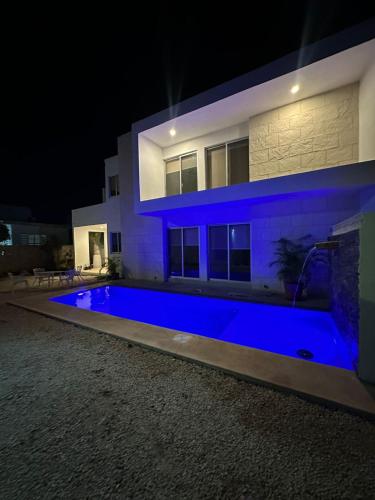 Peldbaseins, Casa D'Sauza's in Xaya