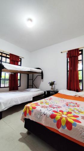 Finca la Campechana in กูมารัล