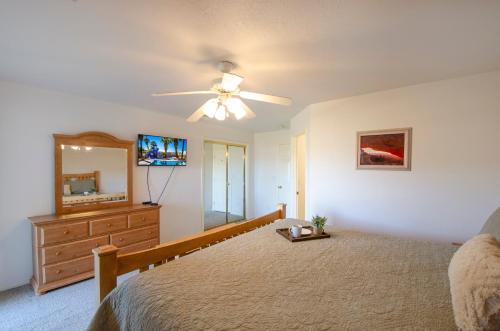 704 Main level 3 bd Unit in Las Palmas, Shared Pool and Hot Tub, Great Clubhouse Amenities, Saint George (photo 10)