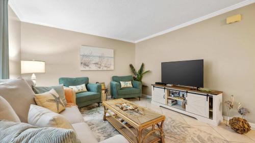 Coastal Clipper - Charming 2 BDR Walk to Beach