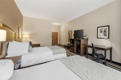 Best Western Plus Sand Bass Inn and Suites - image 4