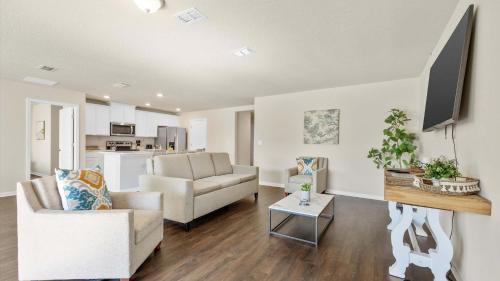 The Robins Nest - 3 BDR 15 Min to Downtown in Vermont Heights (FL)