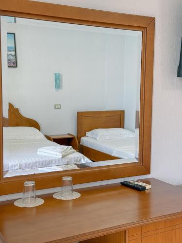 Hotel Bahamas - image 10