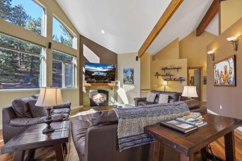 Heavenly Mountain Chalet - Skiing Pets Hot tub in Kingsbury (NV)