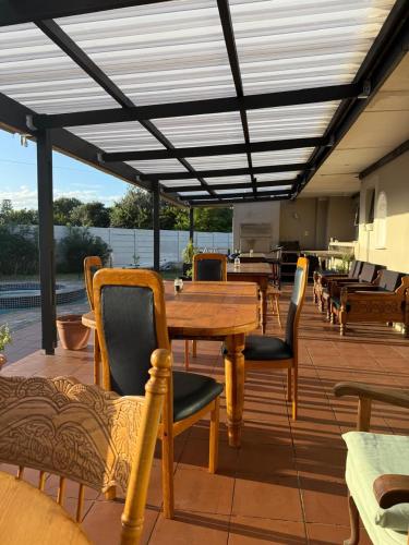 La Maison on 37 Admiralty Way, Summerstrand, Port Elizabeth in פורט אליזבת