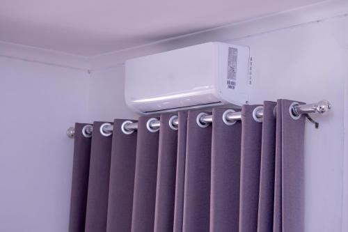 One-Bedroom Apartment image 1