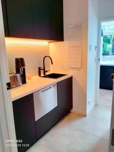 Auckland summer house near Museum of Transport & Technology (MOTAT)