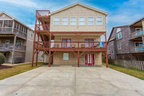 6018 - Wave Manor - image 3