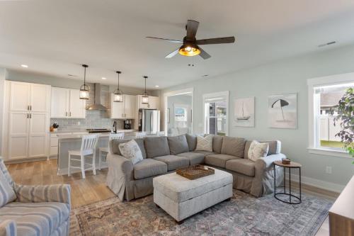 5081 - Sound of the Cs