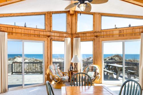 1227 - Seven Shells image