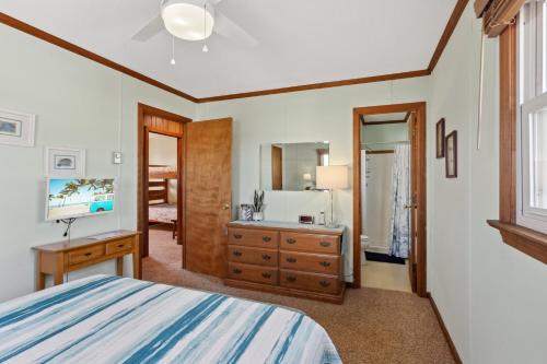 5165 - Holden Inn - image 14