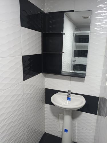Double or Twin Room image 6