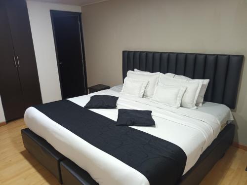 Hotel Santiago Plaza - image 4