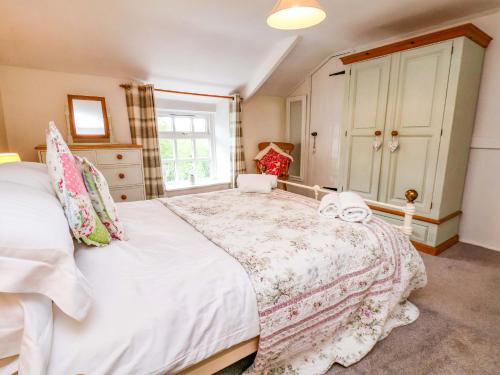 Buitenkant, Eskdale View, 5 Hollins Cottages in Egton Bridge