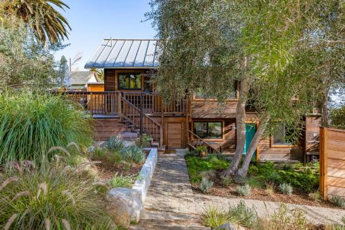 Ocean View by Paradise Retreats