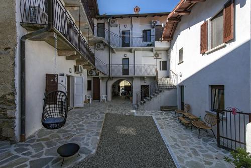 LevOasi 4 in สเตรซา