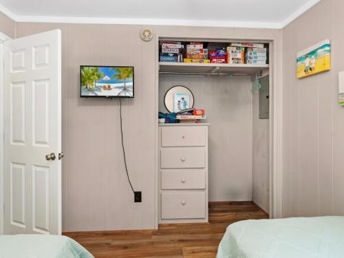6023 - Jo's Place - image 3