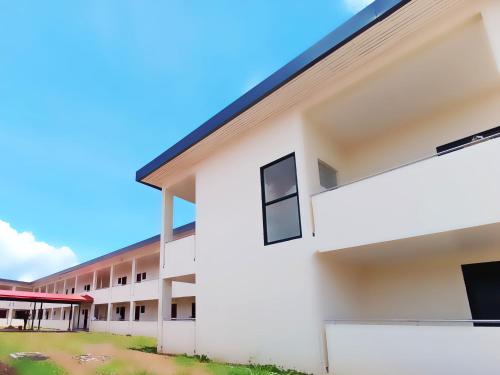 グランドイースタン ホテル (Grand Eastern Hotel) in ランバサ