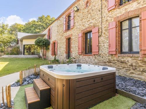 Grande maison de campagne rénovée avec parking et espace détente - FR-1-306-1303 gîte à louer La Coueronnais