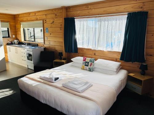 Buller Bridge Motel - Westport
