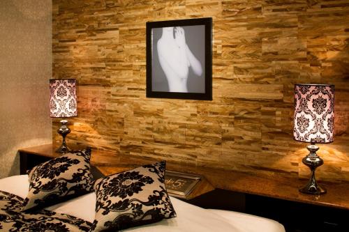 HOTEL FIVE -Adult Only-