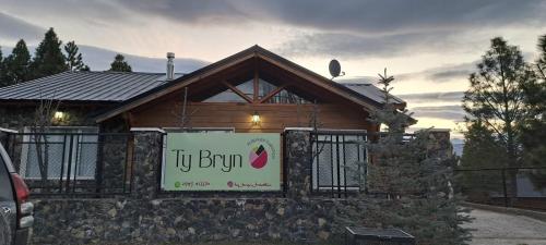 Cabaña Ty Bryn, Тревелин