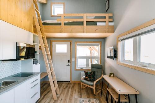 Roamer's Nook in Nordegg (AB)