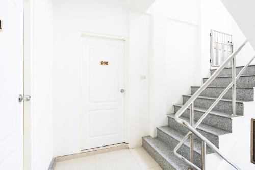 Mitr INN Sukhumvit 2 - BTS Nana - 숙소 외관