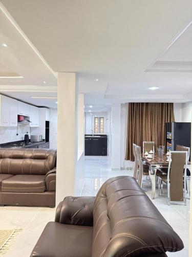 newtown apartment olaleye iporin surulere nigeria in Tejuosho