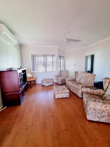 The Turquoise House in Cervantes