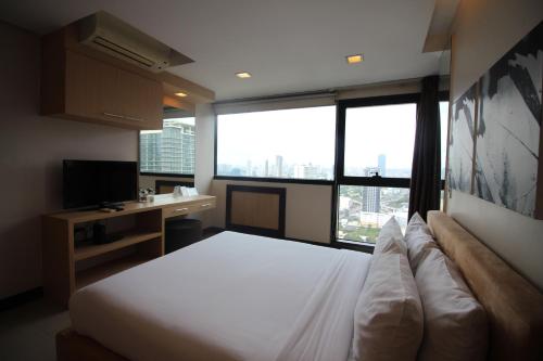 BSA Twin Tower Ortigas near Belo Medical Group