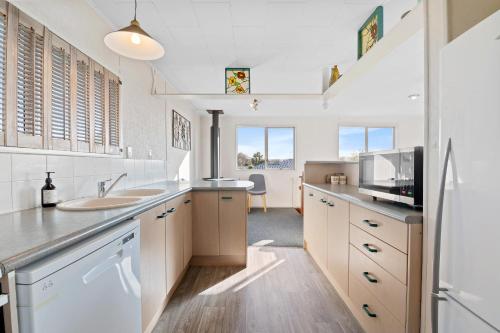 外部景觀, Serenity Lakehouse - Rotorua Holiday Home in 諾剛霍塔哈