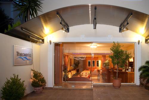 Theoxenia Hotel Apartments - image 9